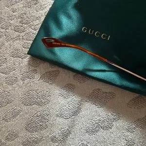 GUCCI SUNGLASSES 0740S 001 61MM BLACK GOLD FRAME BROWN ARMS GREY LENSES GUCCI Aviator Gold/Gray Lens 61-15-135MM Unisex Sunglasses  main image 3